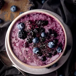 Berry oatmeal